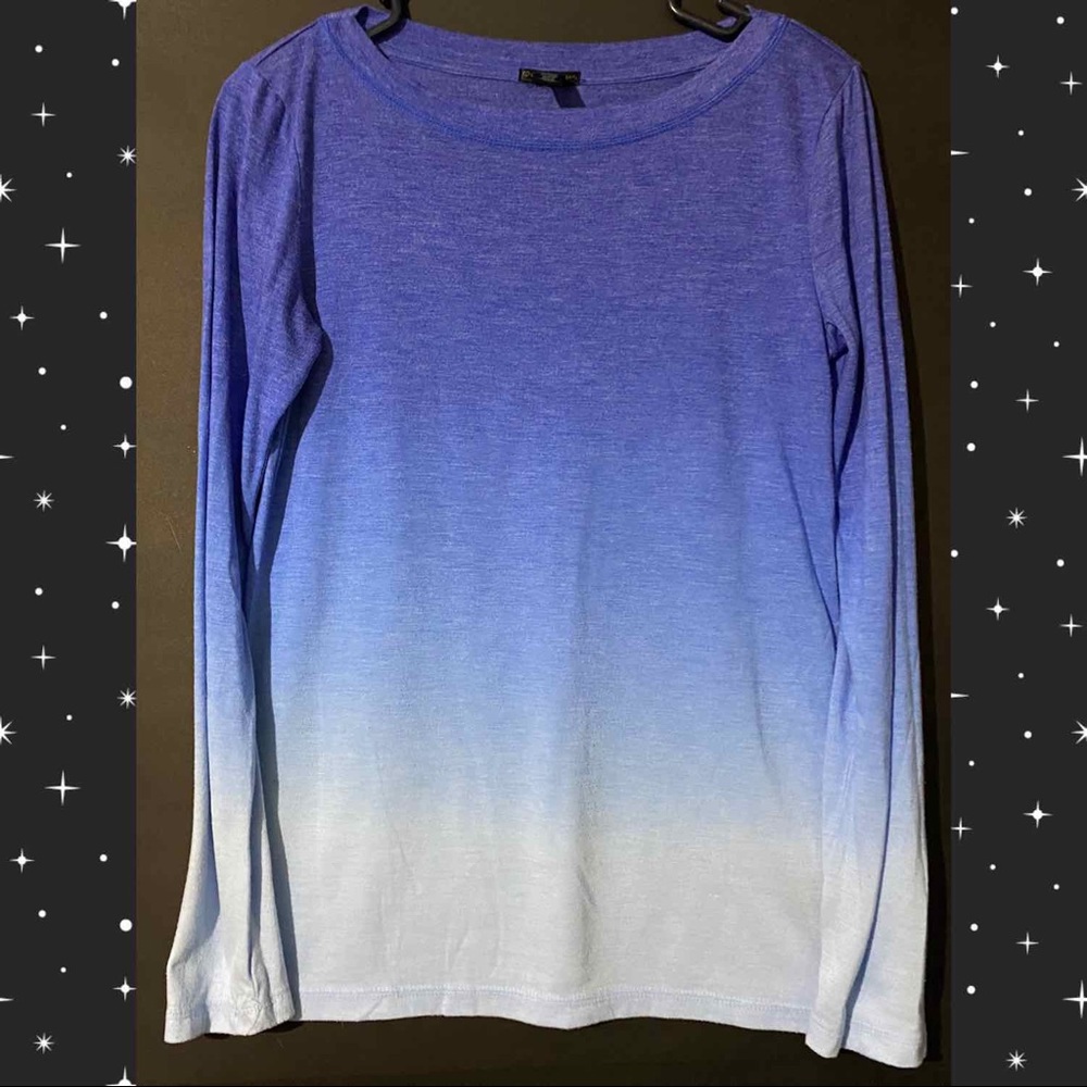 Blue ombré tee, long sleeved